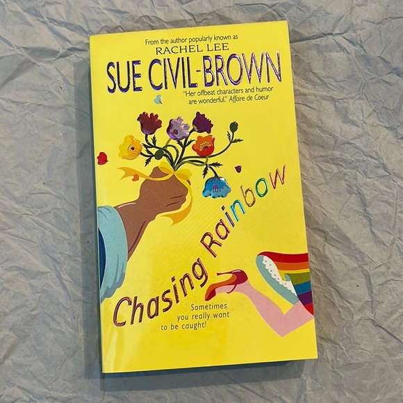 ⭐️5 for $15⭐️Chasing Rainbow by Sue Civil-Brown | Book - Picture 1 of 2